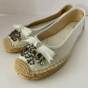 Vera Wang White Espadrilles with Bow and Gem Details 9.5